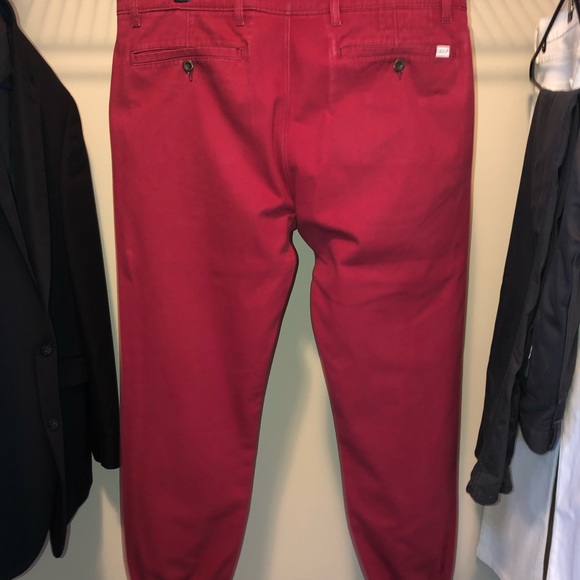 Levi’s Men’s Red Khakis - Picture 4 of 4